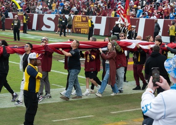 113th members attend Commanders Salute to Service