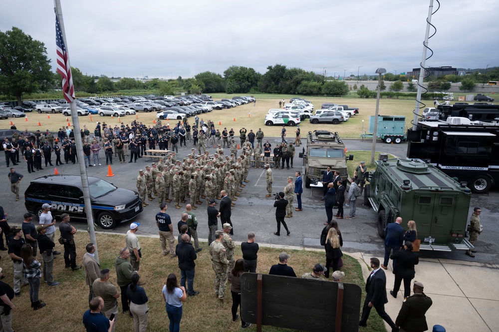 Sec War Visits U.S. Park Police H.Q.