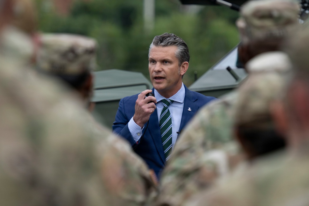 Sec War Visits U.S. Park Police H.Q.