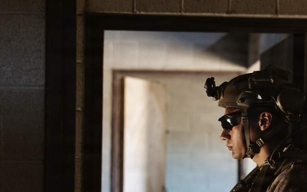 11th MEU Maritime Raid Force Conducts Ground Interoperability Training