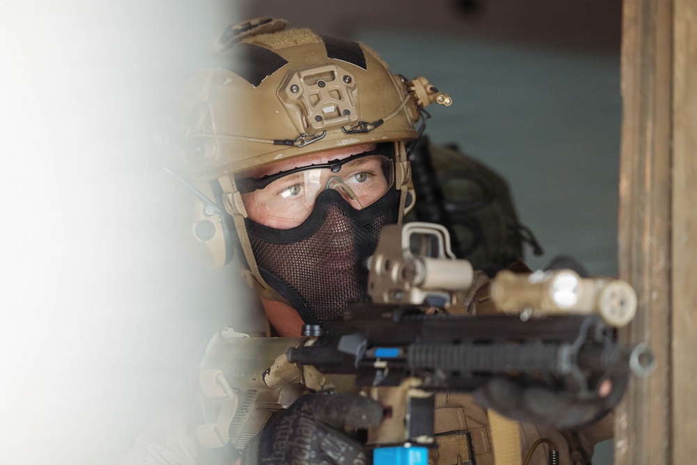 11th MEU Maritime Raid Force Conducts Ground Interoperability Training