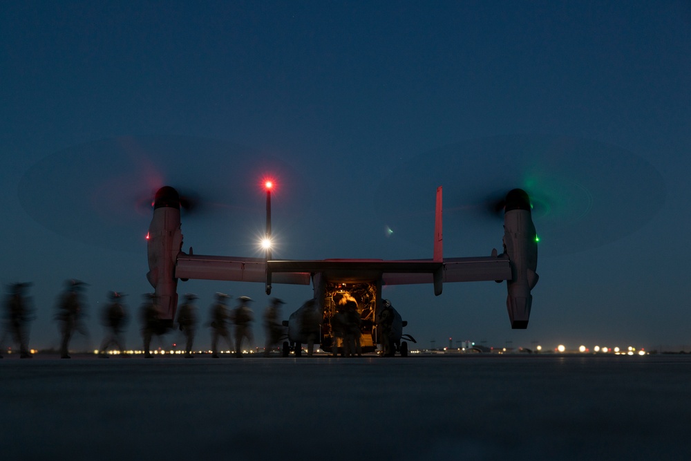 11th MEU Marines and Sailors conduct nighttime raid during RUT