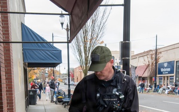 Oregon National Guard’s 102nd CST provides support for the Linn County Veterans Day Parade