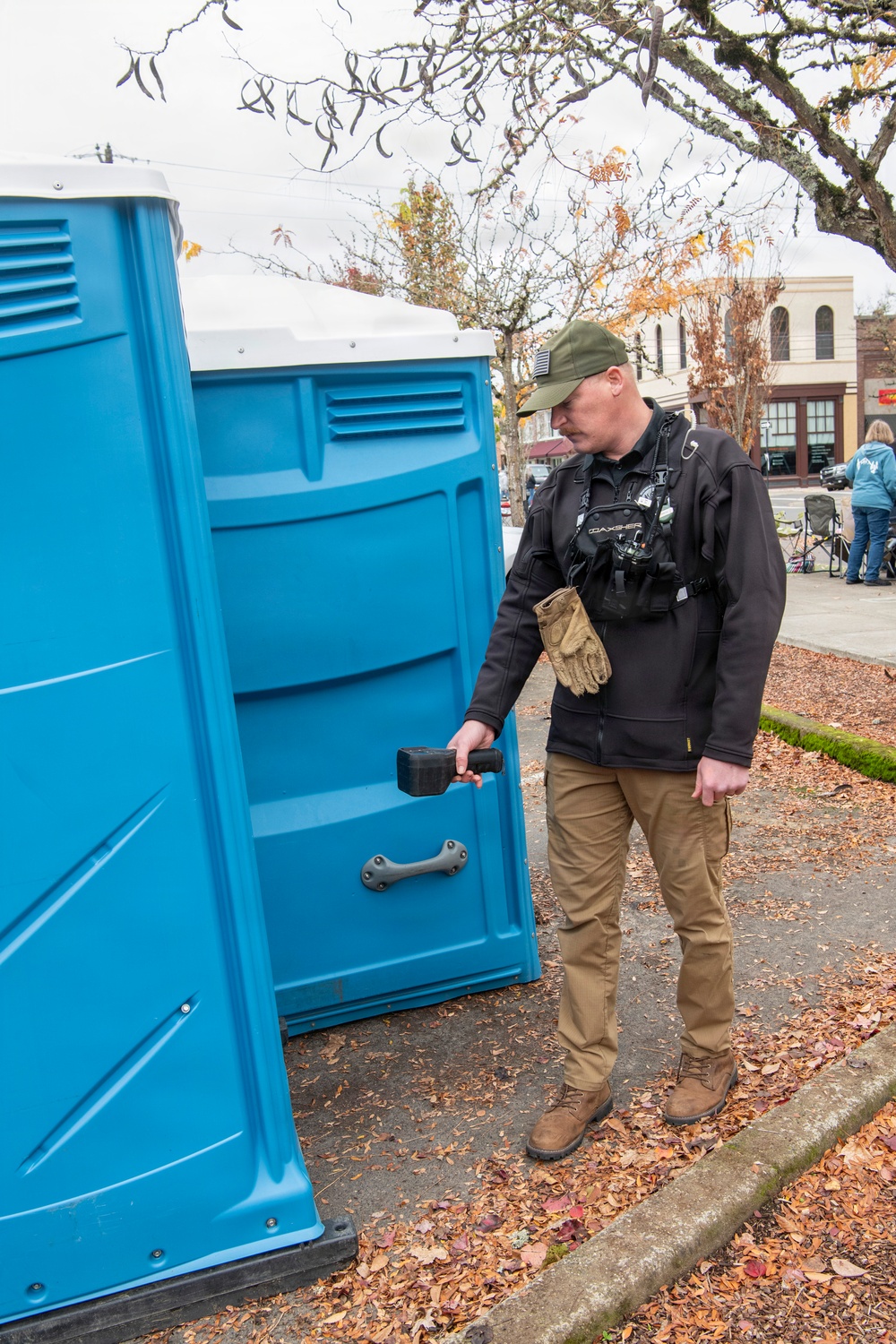 Oregon National Guard’s 102nd CST provides support for the Linn County Veterans Day Parade