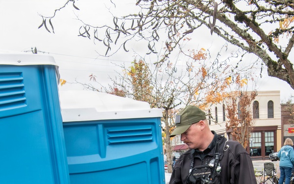 Oregon National Guard’s 102nd CST provides support for the Linn County Veterans Day Parade