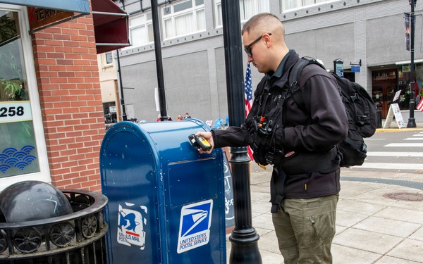 Oregon National Guard’s 102nd CST provides support for the Linn County Veterans Day Parade