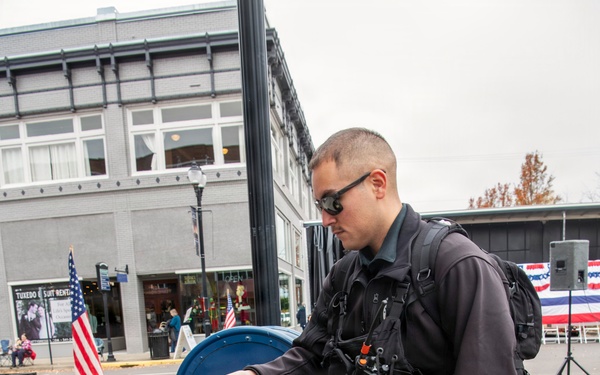 Oregon National Guard’s 102nd CST provides support for the Linn County Veterans Day Parade