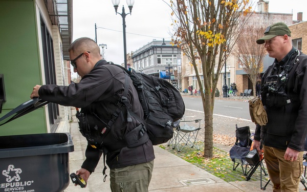 Oregon National Guard’s 102nd CST provides support for the Linn County Veterans Day Parade