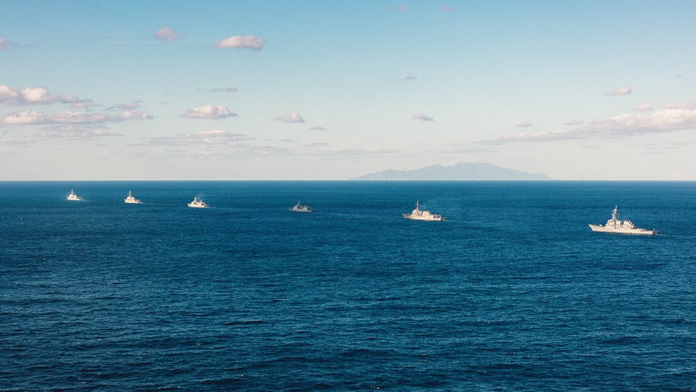 George Washington Carrier Strike Group participates in joint live-fire exercise with Republic of Korea
