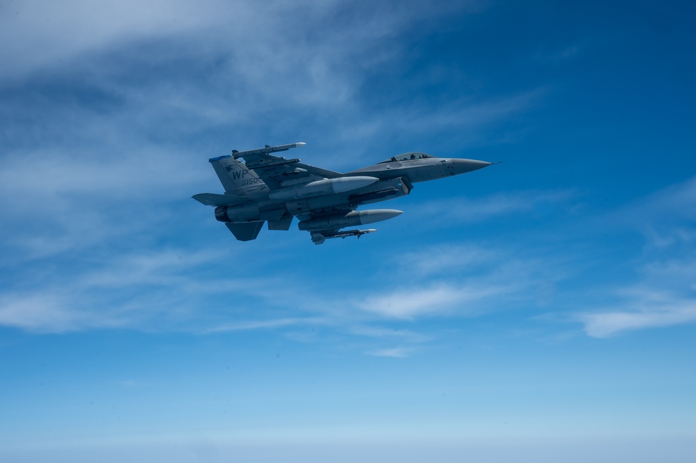 US and ROK combine for refueling during FF 25-2