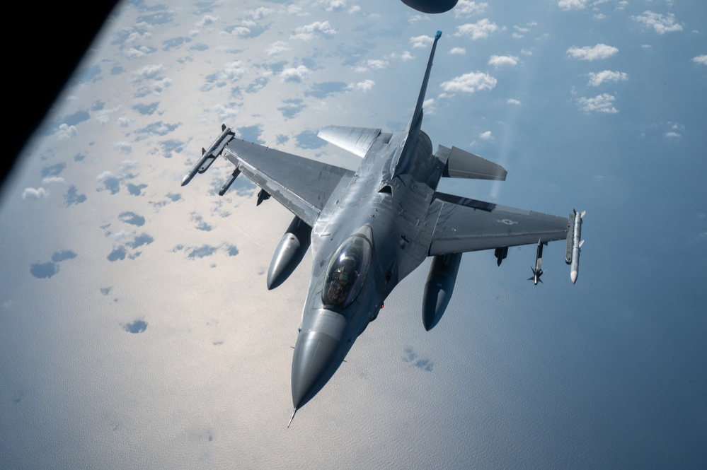 US and ROK combine for refueling during FF 25-2