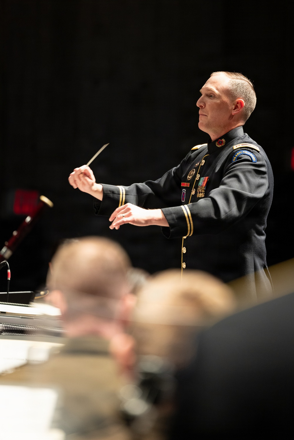 U.S. Army Soldiers’ Chorus Performs Under Cpt. Schenck