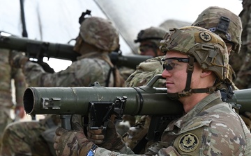 Soldiers sharpening skills for E3B at Grafenwoehr, Germany