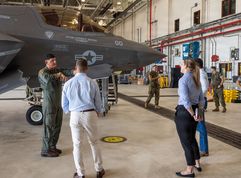 Congressional staffers visit MCAS Beaufort