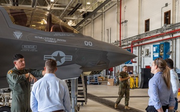 Congressional staffers visit MCAS Beaufort