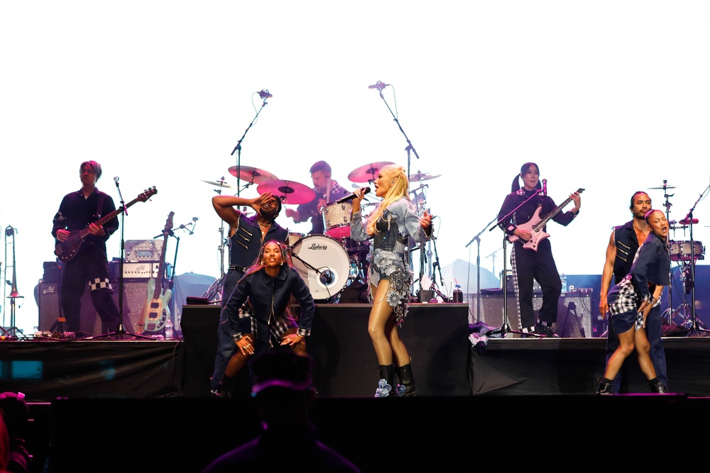 Gwen Stefani Performs at NAVSTA Norfolk’s 2025 Operation MWR Concert