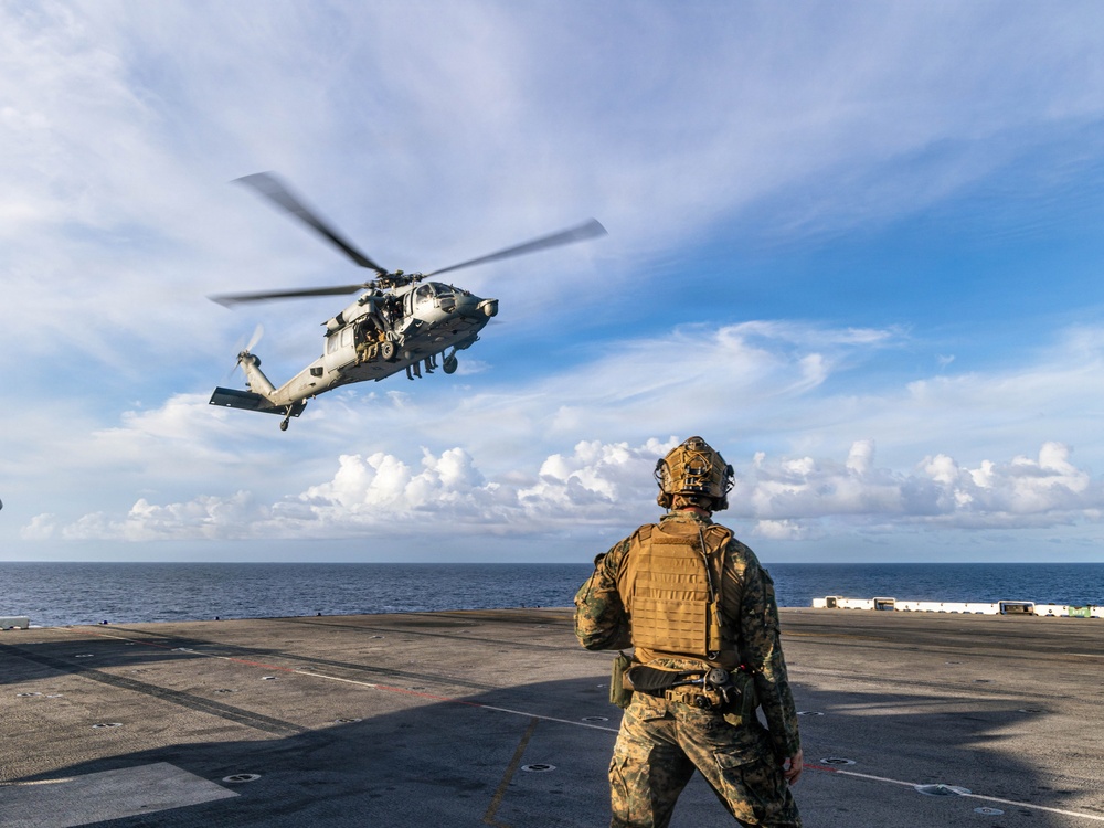 22nd MEU(SOC) | MSPF Fast Rope Insertion Drills