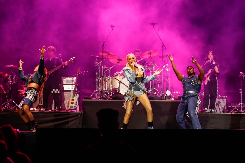 Gwen Stefani Performs at NAVSTA Norfolk’s 2025 Operation MWR Concert