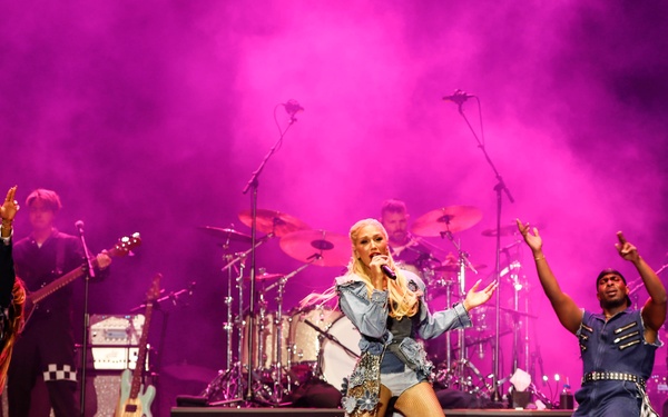 Gwen Stefani Performs at NAVSTA Norfolk’s 2025 Operation MWR Concert
