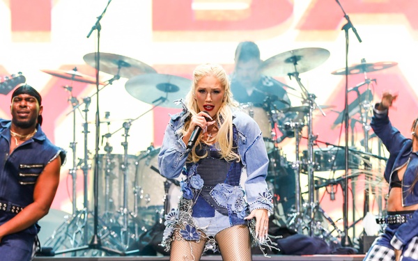 Gwen Stefani Performs at NAVSTA Norfolk’s 2025 Operation MWR Concert