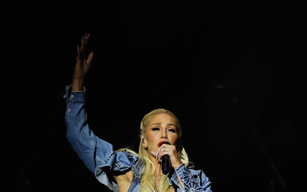 Gwen Stefani Performs at NAVSTA Norfolk’s 2025 Operation MWR Concert