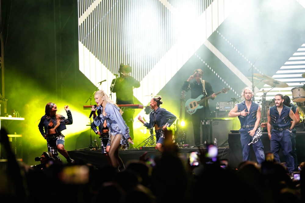 Gwen Stefani Performs at NAVSTA Norfolk’s 2025 Operation MWR Concert