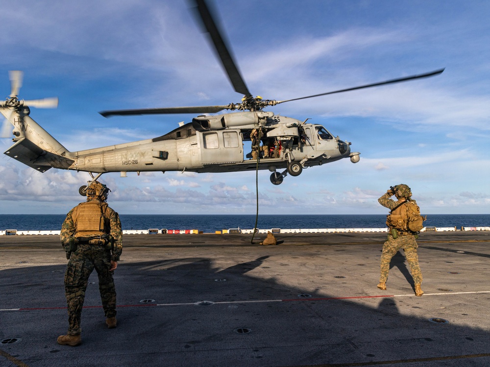 22nd MEU(SOC) | MSPF Fast Rope Insertion Drills