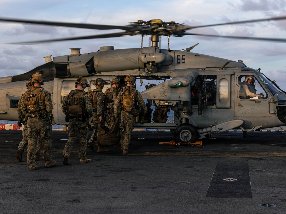 22nd MEU(SOC) | MSPF Fast Rope Insertion Drills