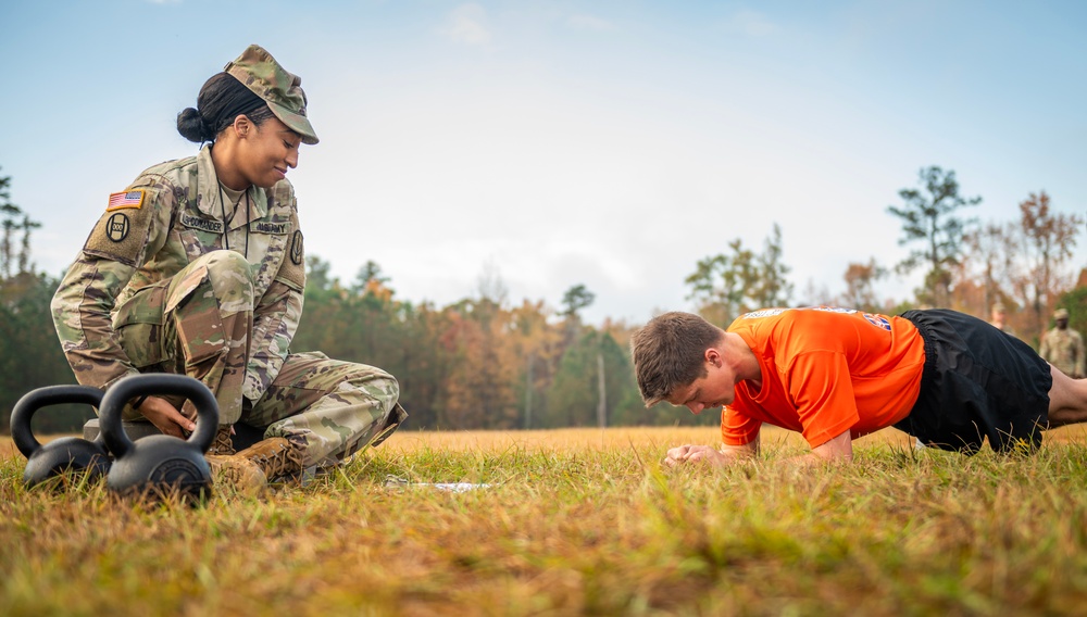 228th Theater Tactical Signal Brigade best warrior competition