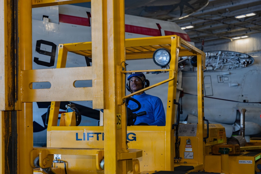 USS Gerald R. Ford (CVN 78) Hangar Bay Operations