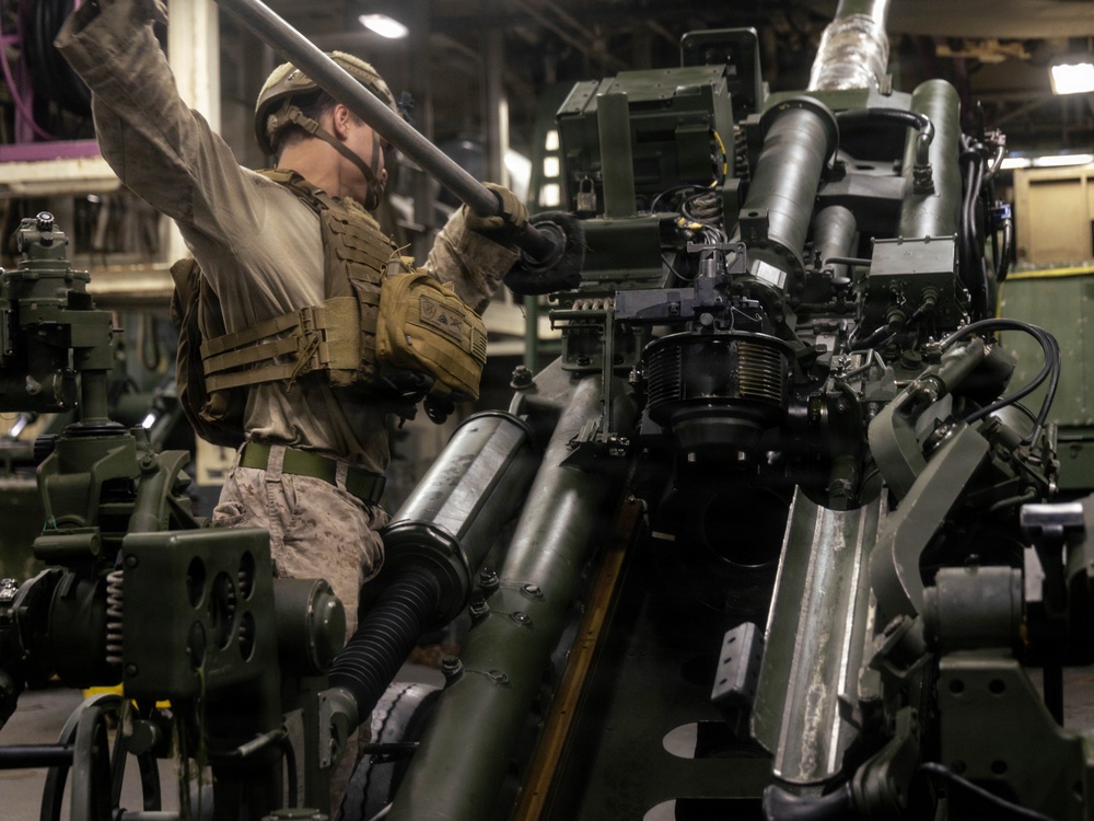 22nd MEU(SOC) | Artillery Battery Training