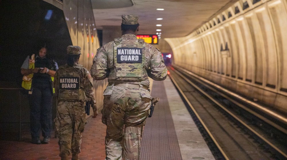 Alabama National Guard Soldiers Conduct Presence Patrols