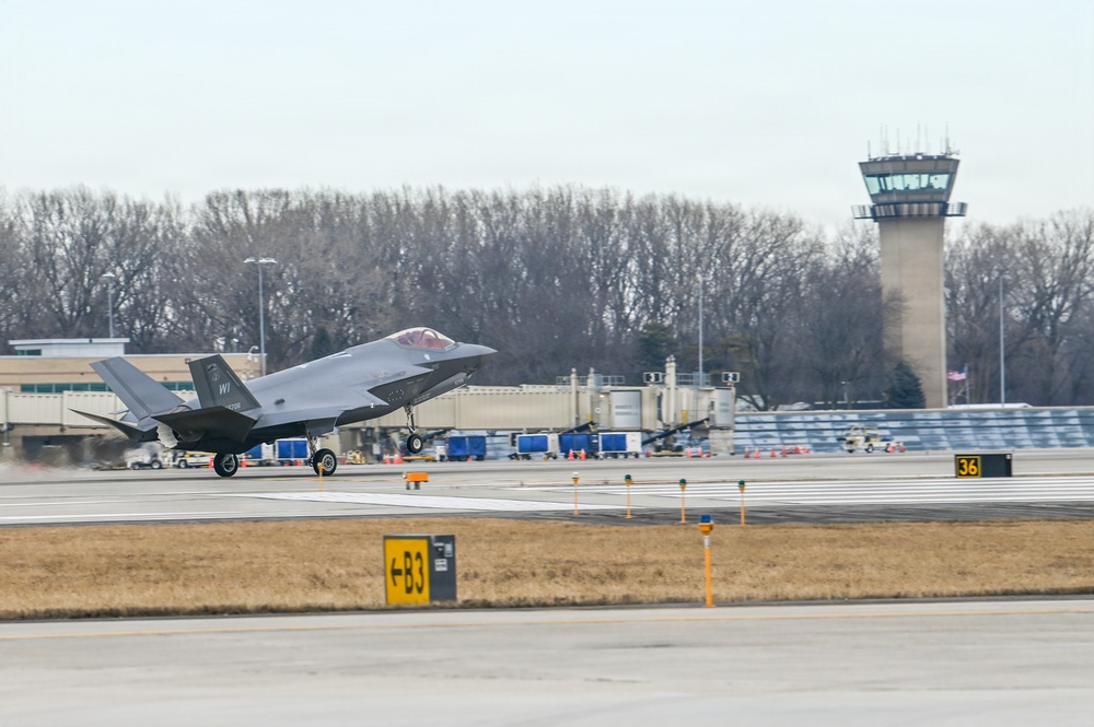 115th Fighter Wing Airmen return after participating in Sentry South