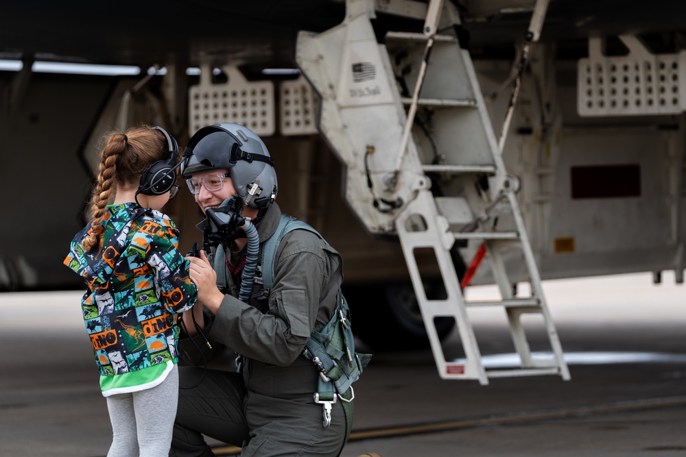 ‘Crew Chief of the Year’ awarded with B-2 Spirit flight