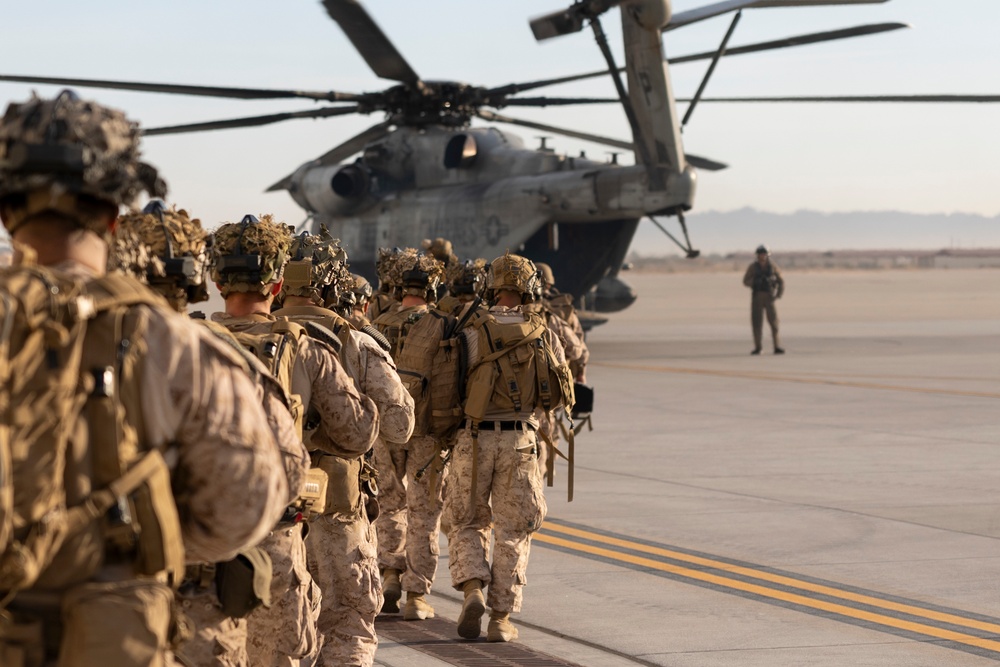 11th MEU Marines and Sailors conduct a raid during RUT