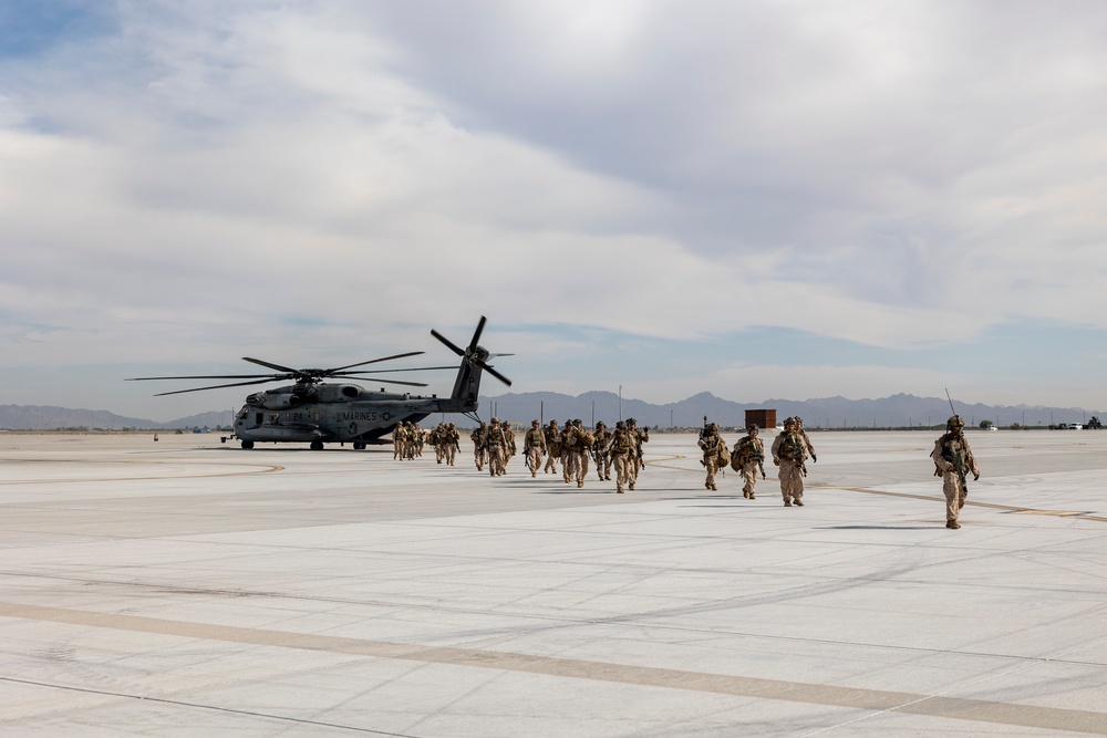 11th MEU Marines and Sailors conduct a raid during RUT