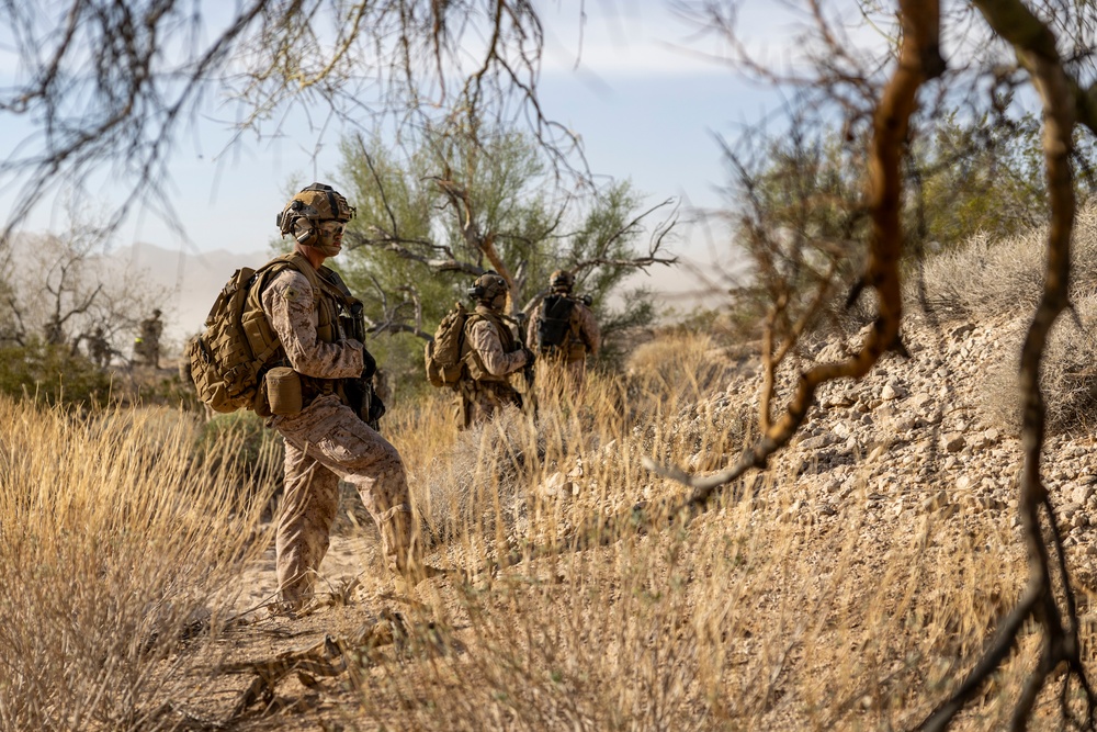 11th MEU Marines and Sailors conduct a raid during RUT