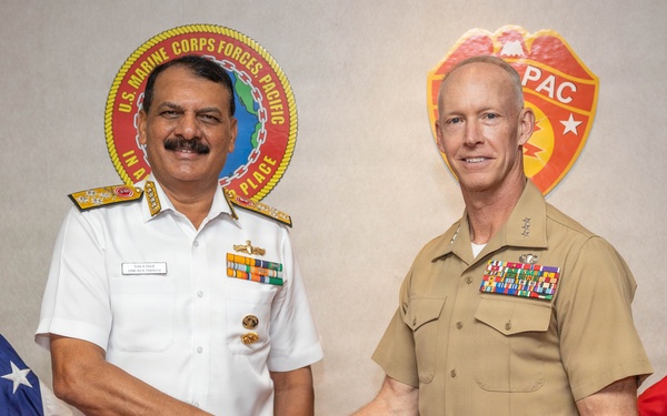 COMMARFORPAC meets with Indian Navy DV