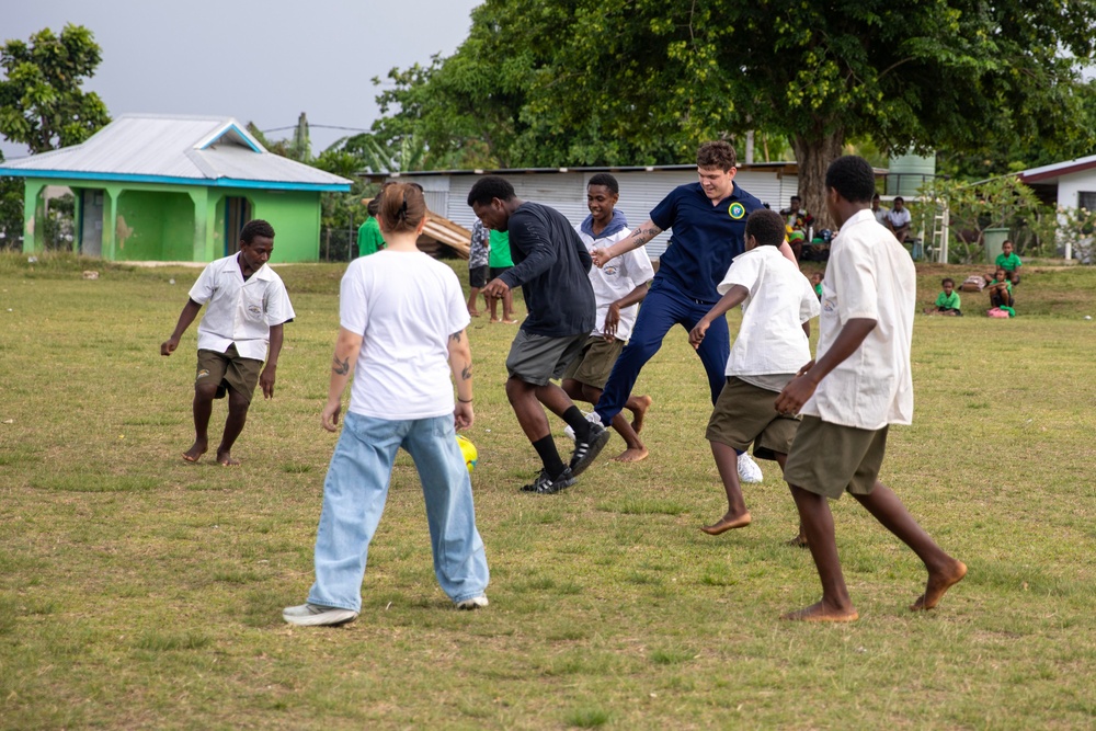 Pacific Partnership Service Members Participate in Sports Day with Vanuatu Students