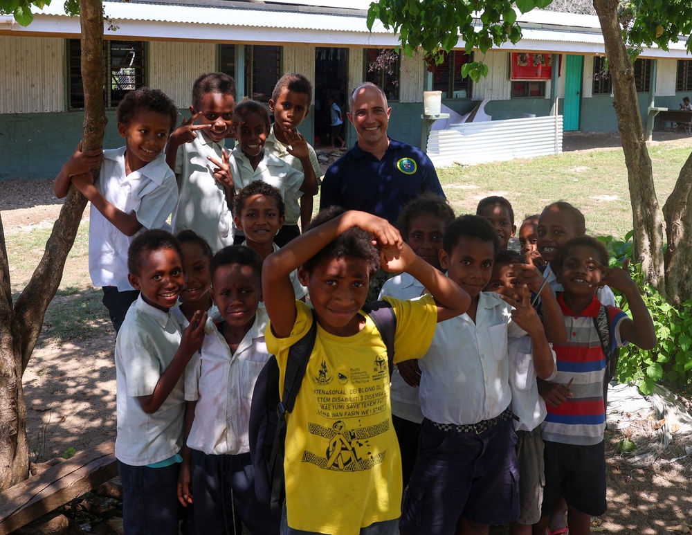 Pacific Partnership 2025 Multinational Service Members Visit Bombua Primary School in Luganville, Vanuatu