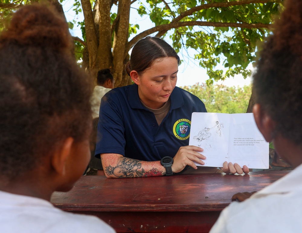 Pacific Partnership 2025 Multinational Service Members Visit Bombua Primary School in Luganville, Vanuatu