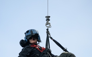 U.S. Coast Guard Air Station Barbers Point Conducts Cliff Side Training