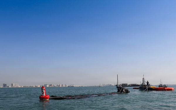 NSA Bahrain Salvage and Pollution Drill
