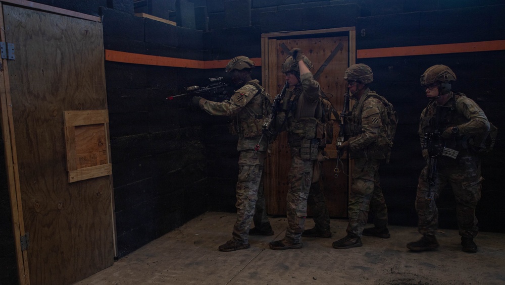 Dogface Soldiers dominate shoot house