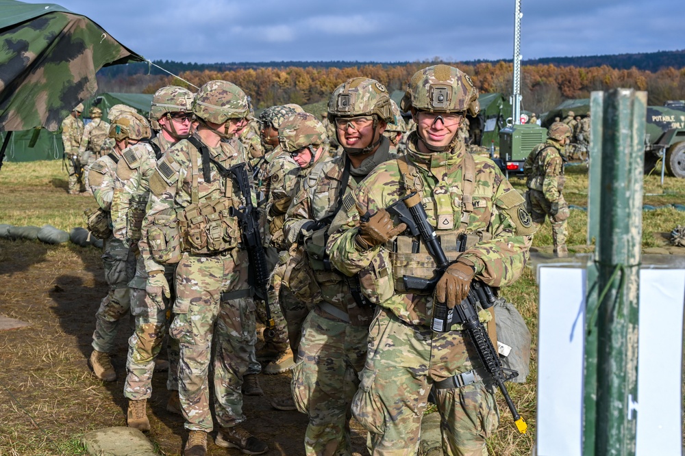 Soldiers Sharpening Skills for E3B