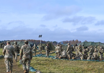 Soldiers Sharpening Skills for E3B