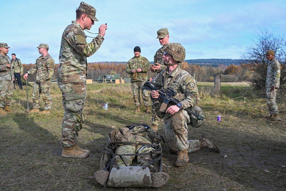 Soldiers Sharpening Skills for E3B