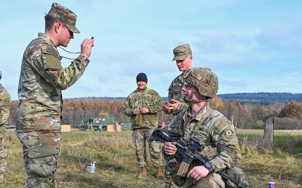 Soldiers Sharpening Skills for E3B