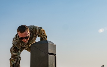 Weather professionals assemble tactical meteorological observing system