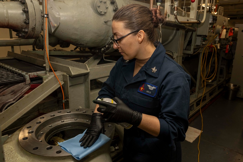 Daily Operations Aboard USS George H.W. Bush (CVN 77)